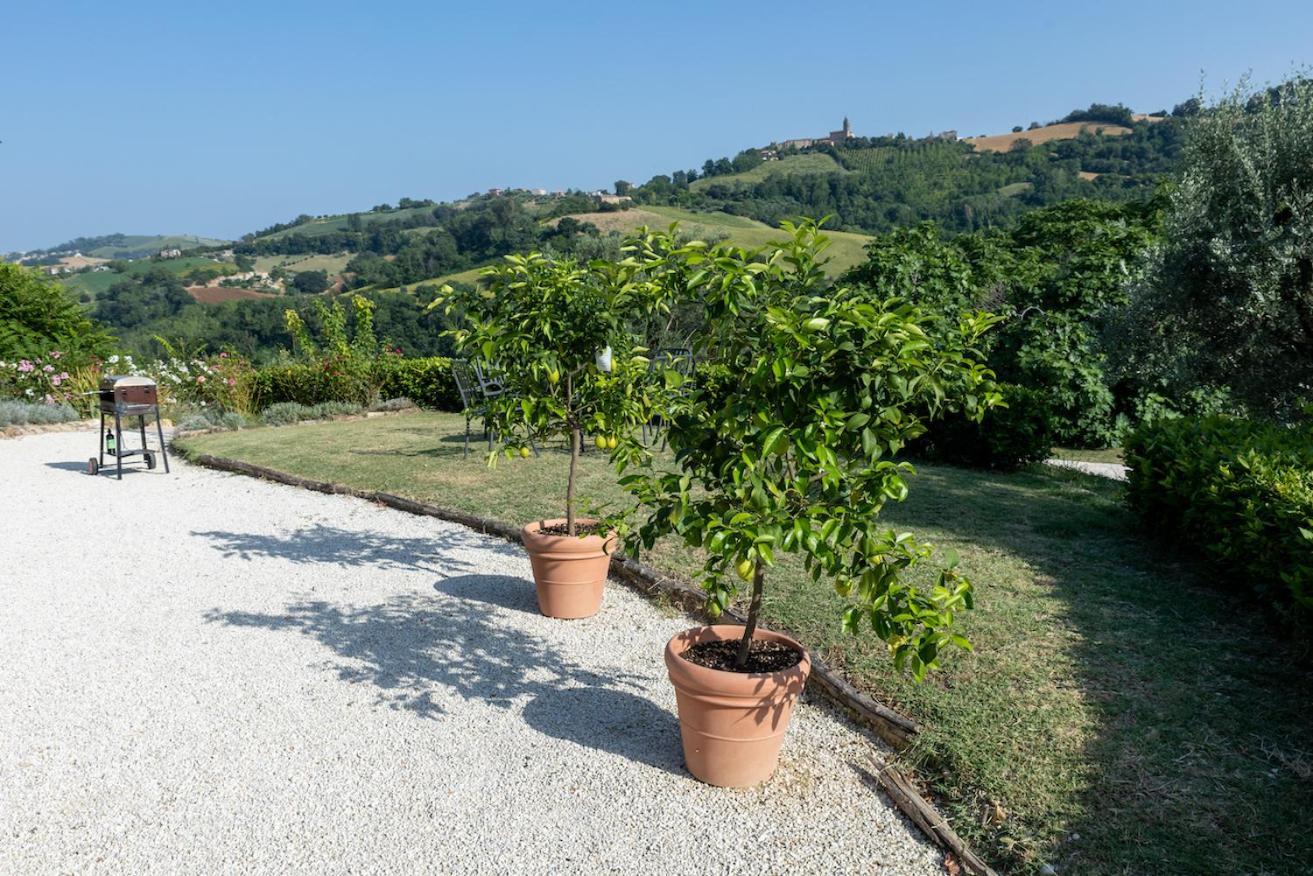 Casa Raffaela, Charming Villa With A Nice Pool Monte Giberto Exterior foto